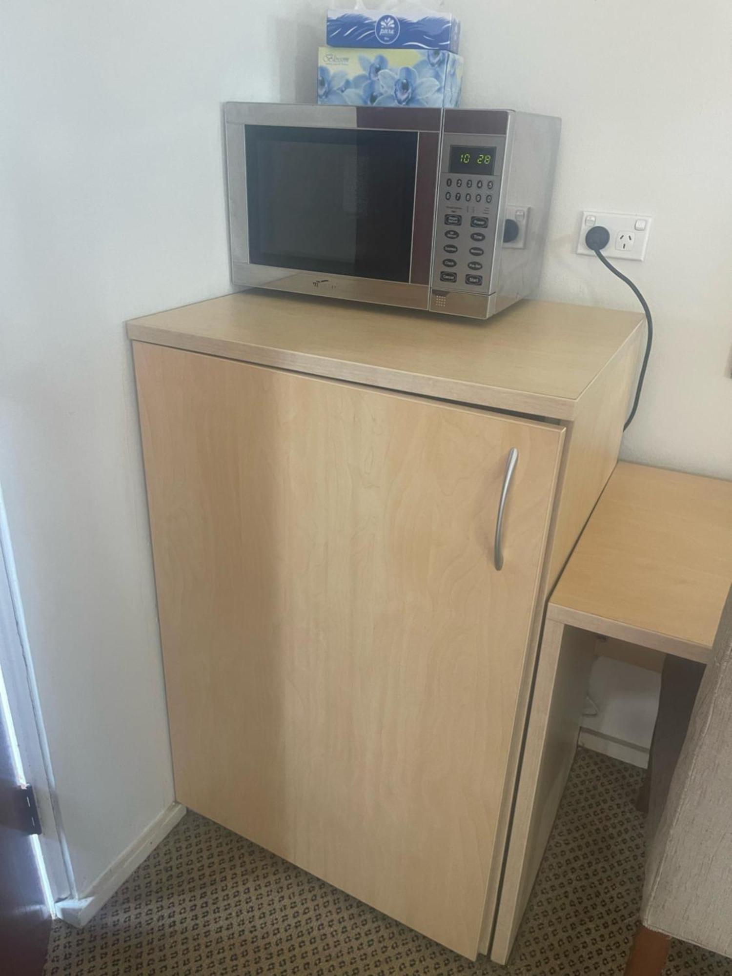 乡间广场塔里酒店 外观 照片